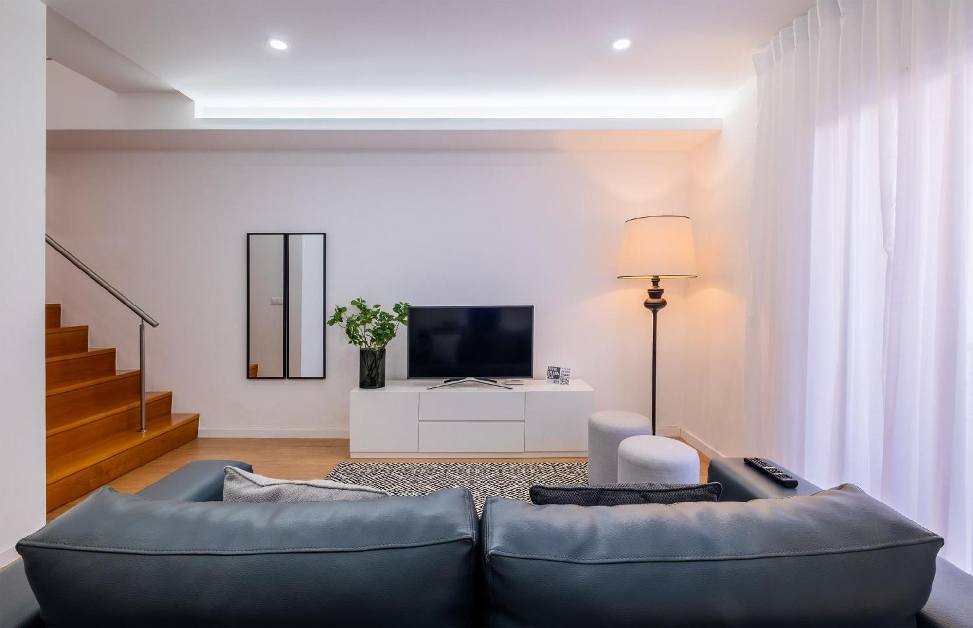 Ponta Delgada Flats - Host & Chill Apartment Exterior photo